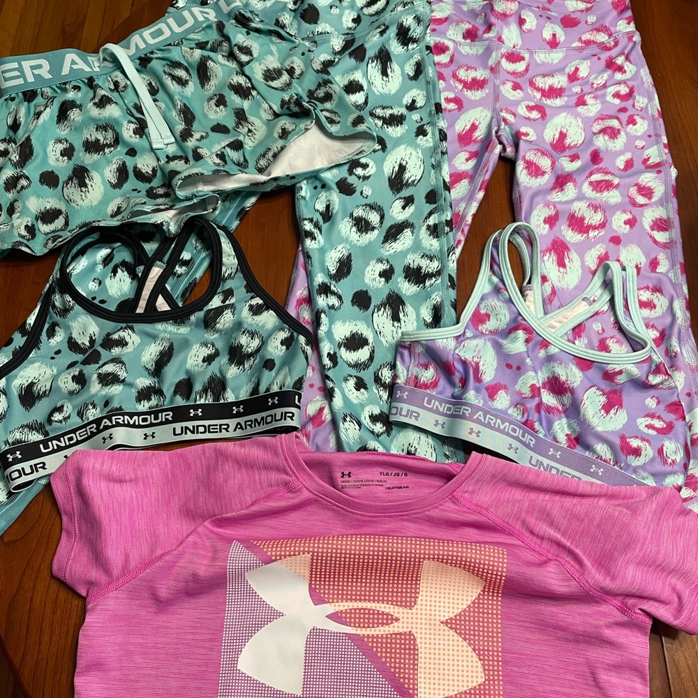 Underarmour girls athletic sports bras shorts and capris with one shirt